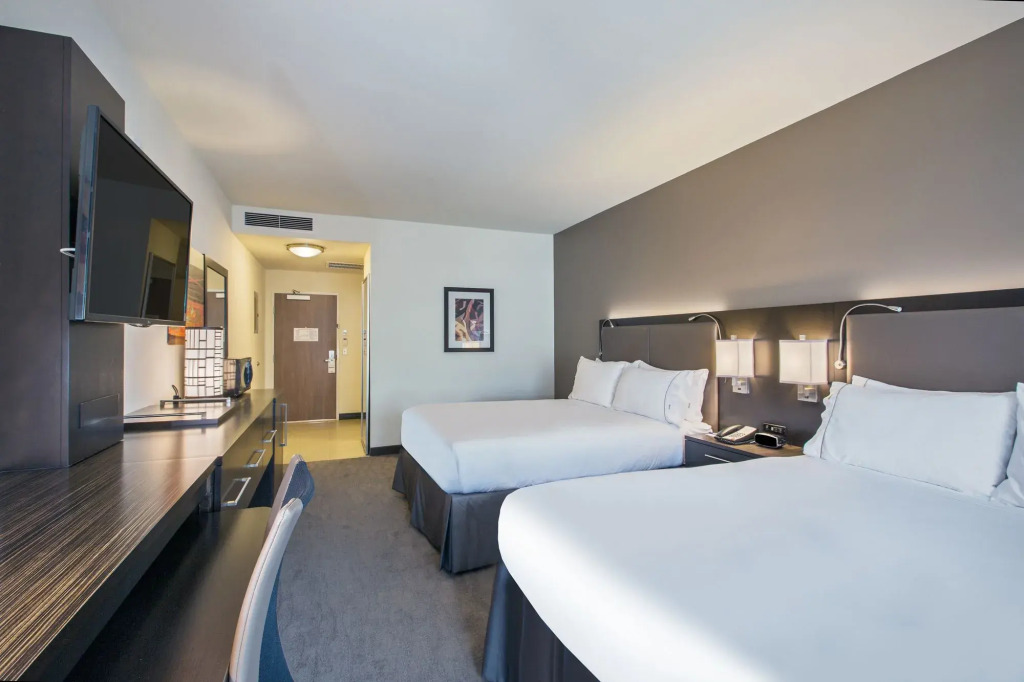 Holiday Inn Express & Suites Kailua-Kona by IHG