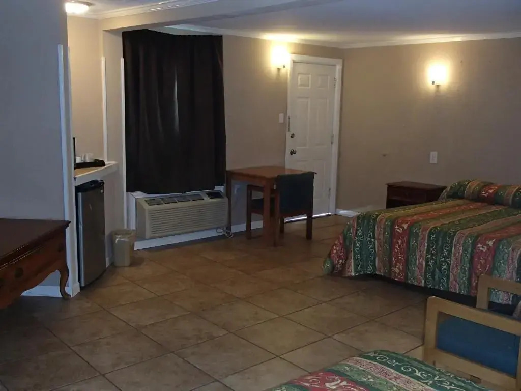 Catalina Motel