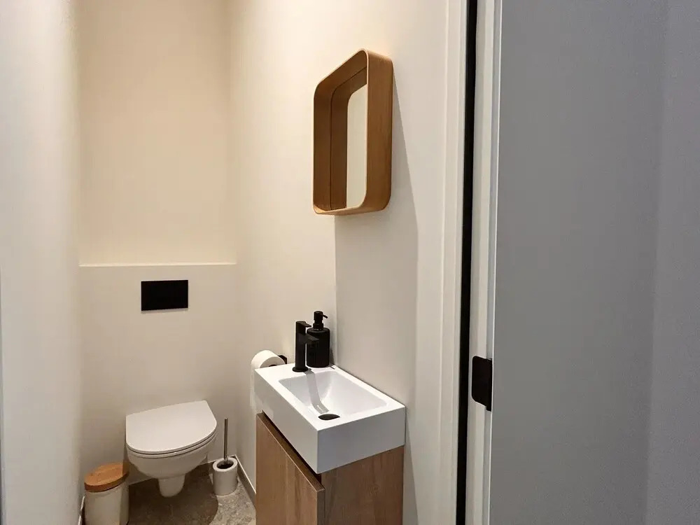 Spacious 3-floor Holiday Home for 8 Guests