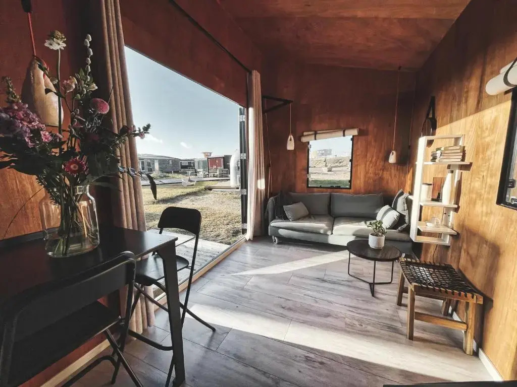 Basecamp Tiny House Eco-resort IJmuiden