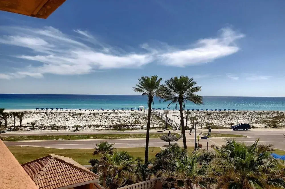 Portofino, Tower 5 - 2 Bedroom Unit - Sleeps 6 condo