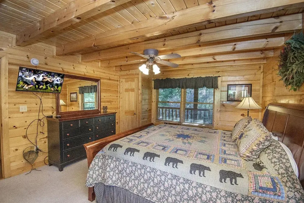 Black Hawk Hideaway by Eagles Ridge Resort