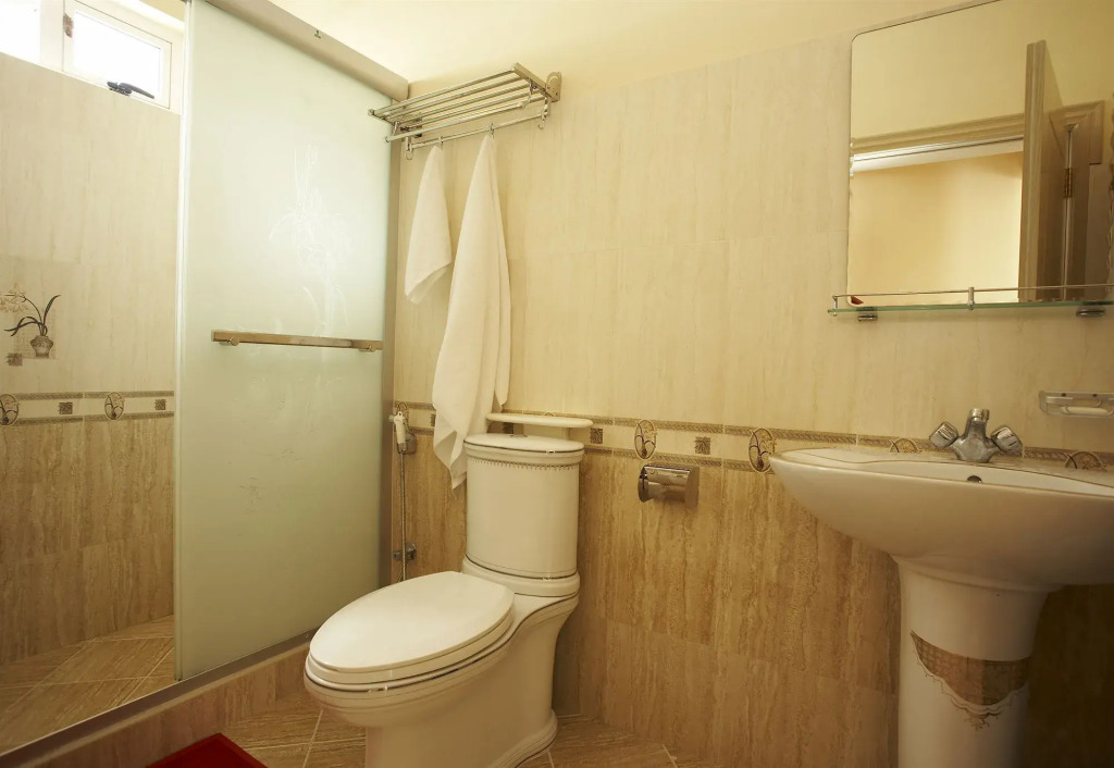Jet Villa - Amandier 2-Bedroom Apartment with Pool near Flic en Flac Beach