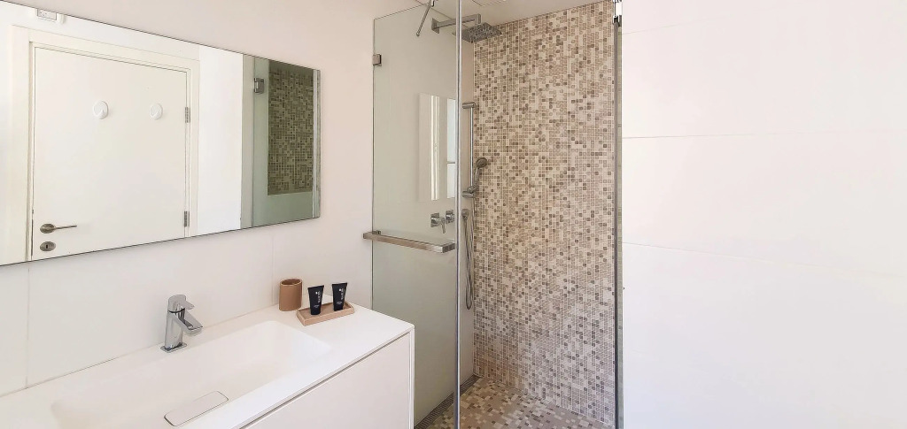 Apartment Belle, 2BR, Tel Aviv, Neve Tsedek, Pines St, #N11