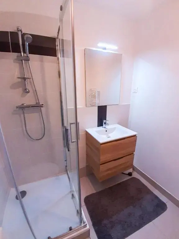Appartement douillet boulevard Villebois-Mareuil