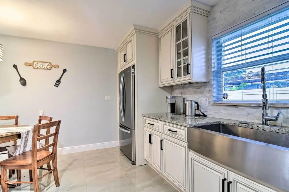 Updated Largo Getaway w/ Private Pool & Lanai!