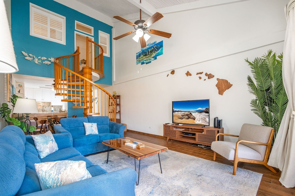 Kamaole Sands 7-405 - Stunning Renovation, Large Lanai, Ocean Views, Split AC!
