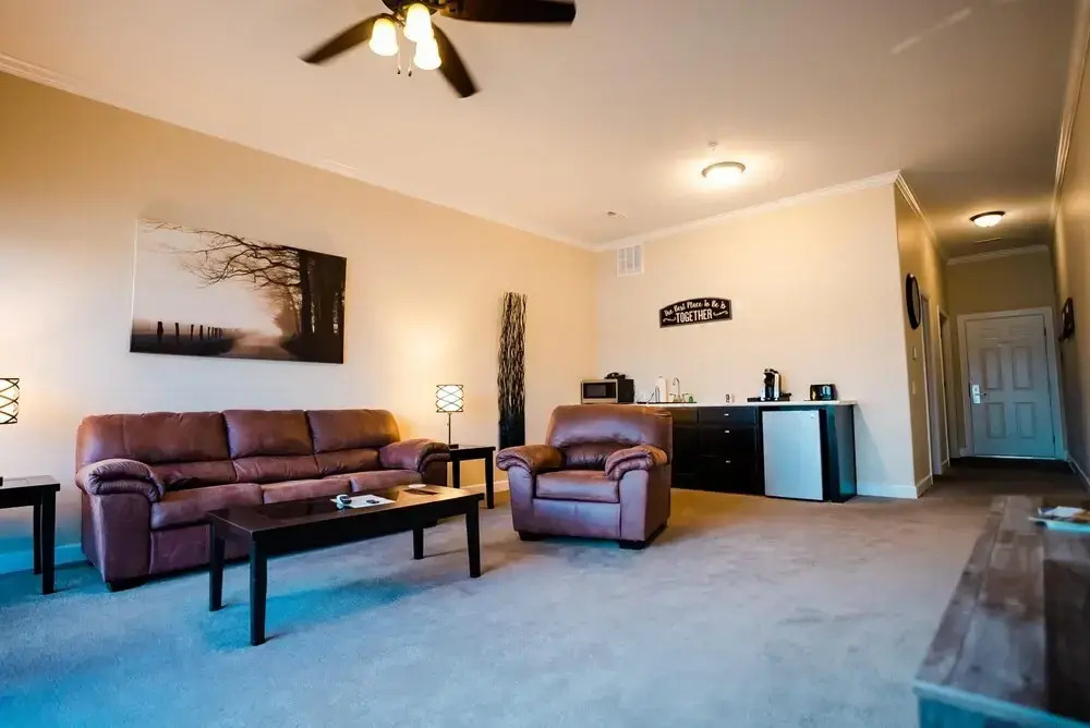 1 Bedroom Lake View Villa - Unit 408