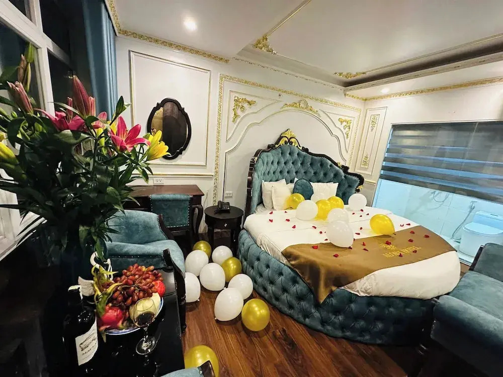 Luxury Place Hotel