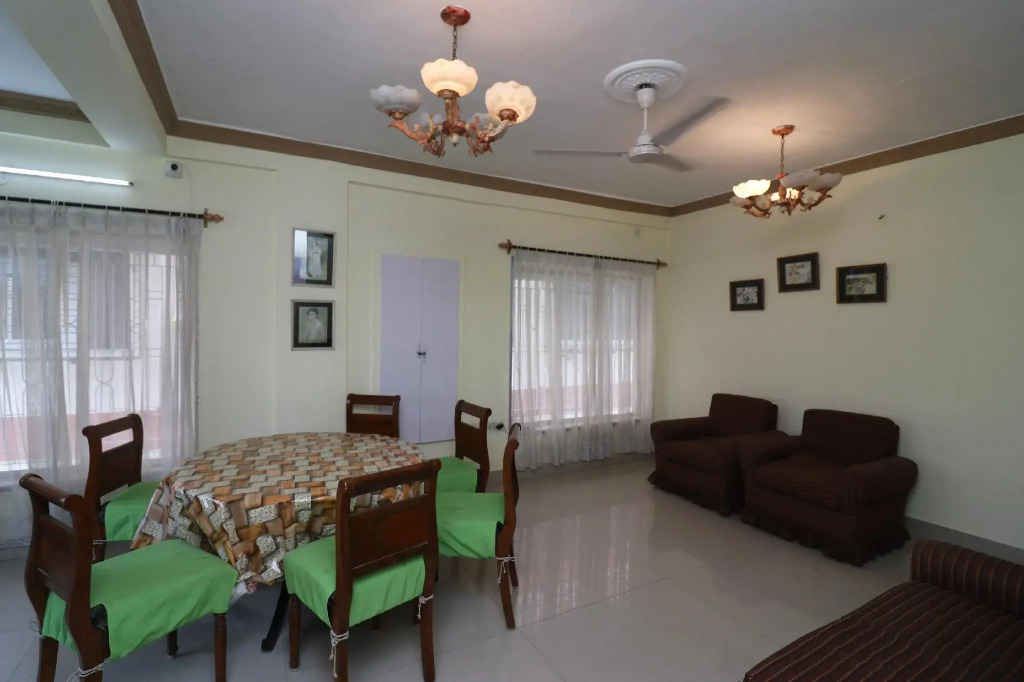 OYO 29931 Alankar Guest House