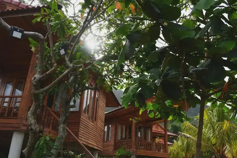 Cay Sao Resort