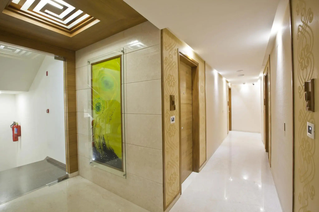 Hotel Rezaas