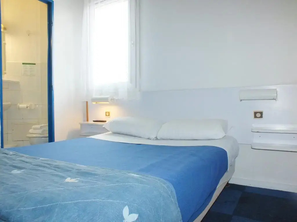 Alpha Hotel