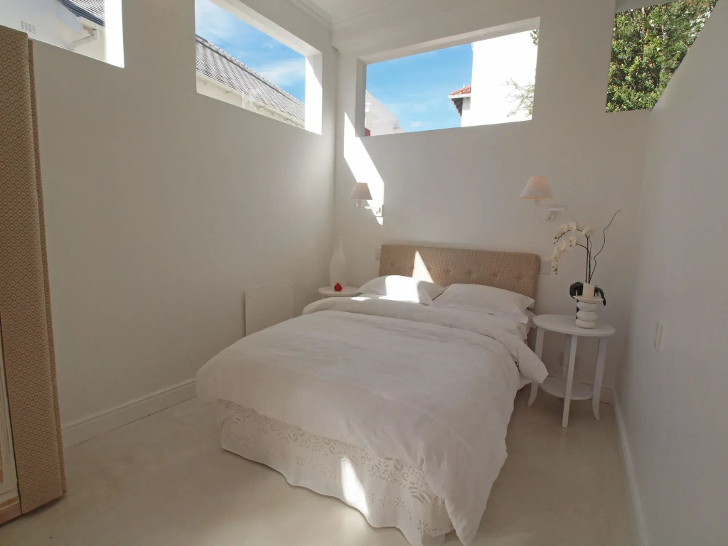 Bella Ev Guest House
