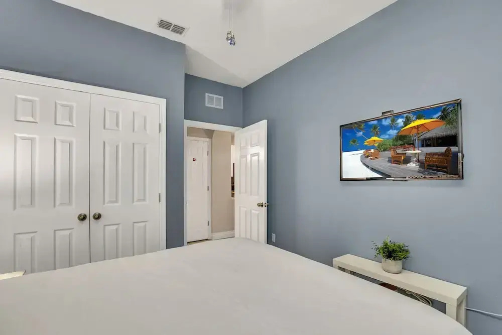 Luxurious Condo Near Disneyfree Waterpark Access