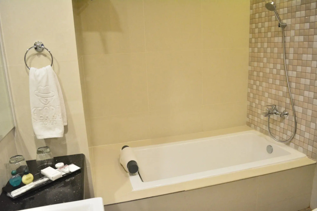 Geary Hotel Bandung
