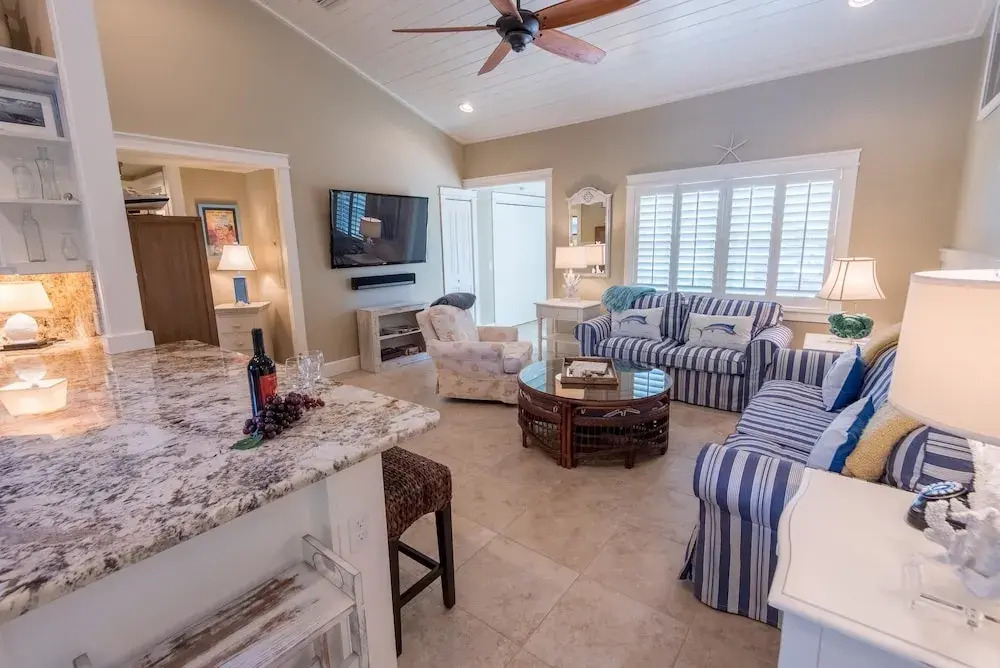 Sunshine Reef Apartment 4