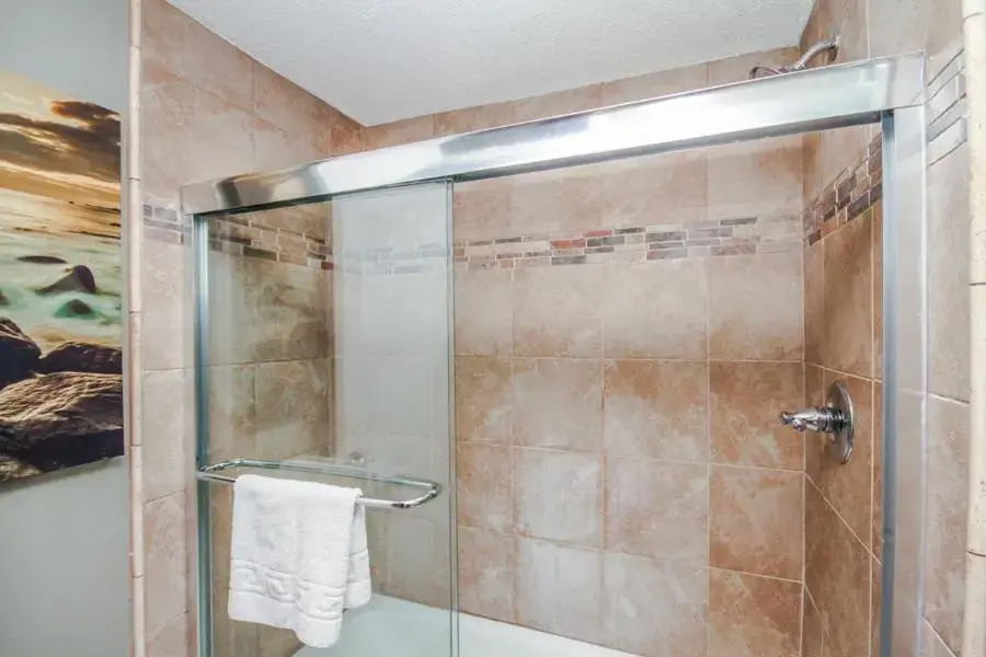 Village House 303, 2 Bedrooms, Sleeps 6, Elevator