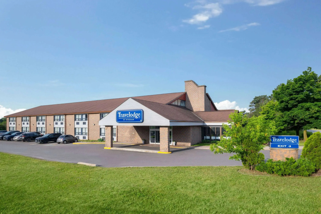 Travelodge by Wyndham Barrie