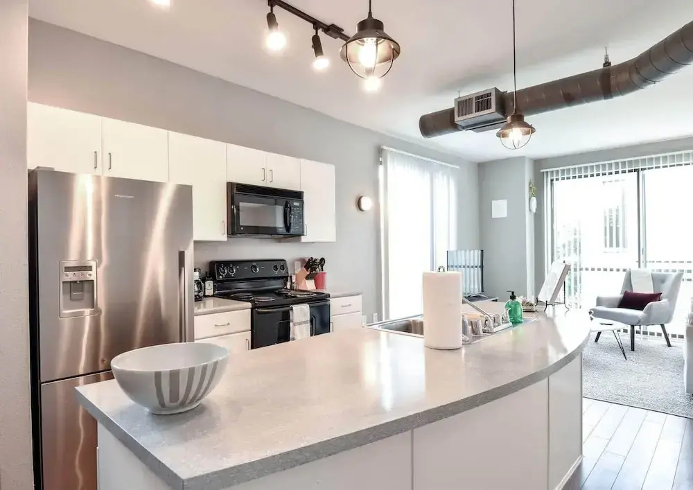 Plano Beautiful Studio Apartment