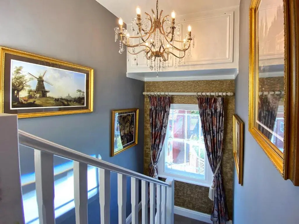 Hambrook House Canterbury - NEW luxury guest house with ESPA Spa complex