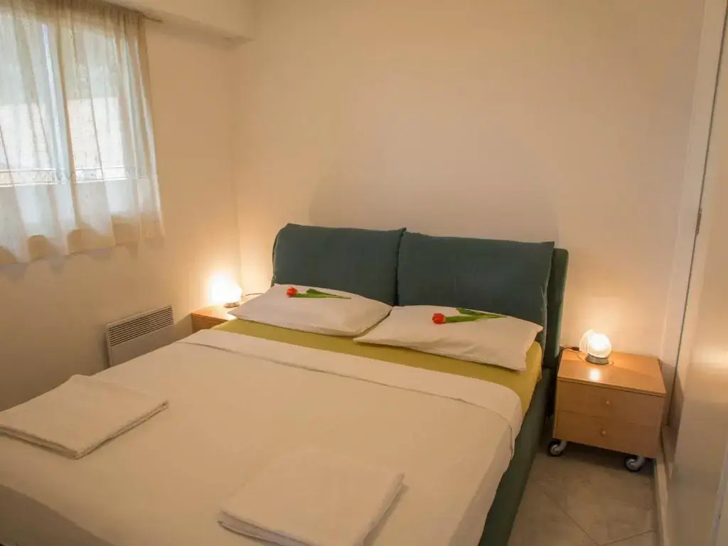 Appartement Menton, 3 pièces, 6 personnes - FR-1-196-193