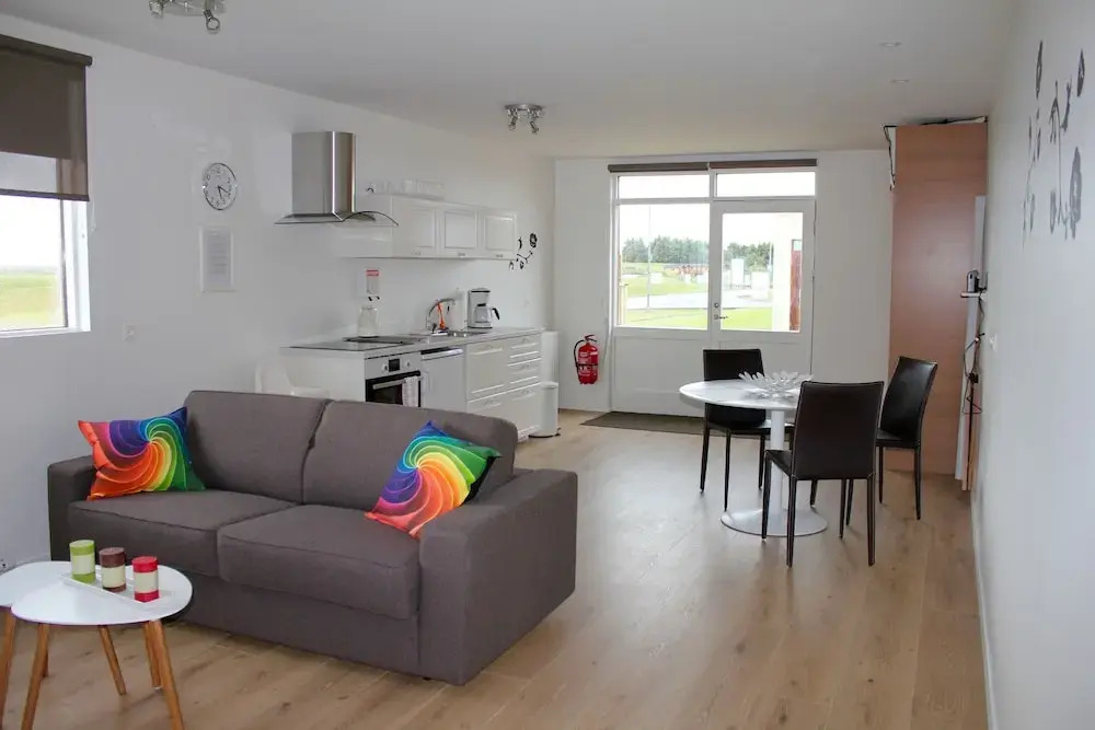 Lonid Apartment