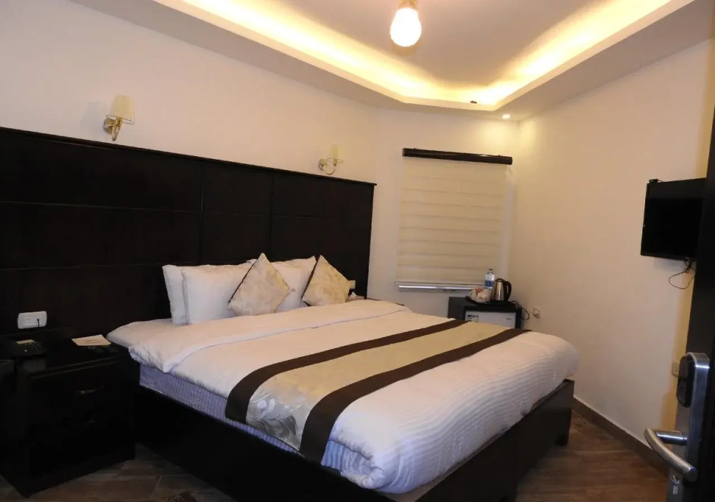 London Bridge Hotel