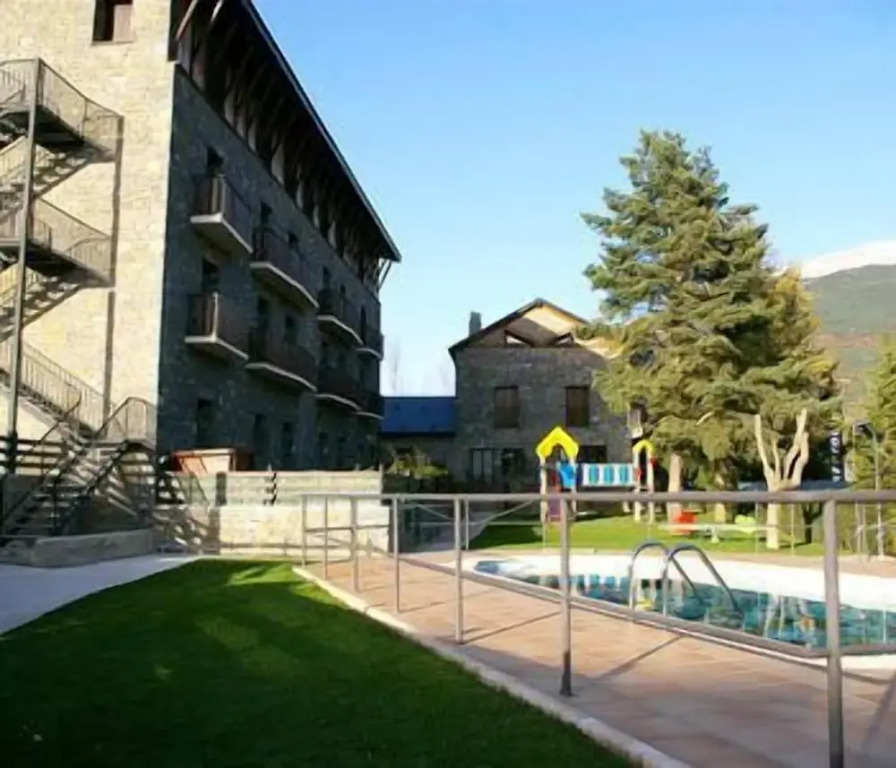Roca Nevada Suites