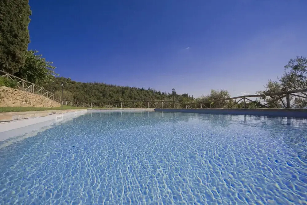 Tenuta Angelici Winery Agriturismo Henni with pool sauna and jacuzzi Cortona