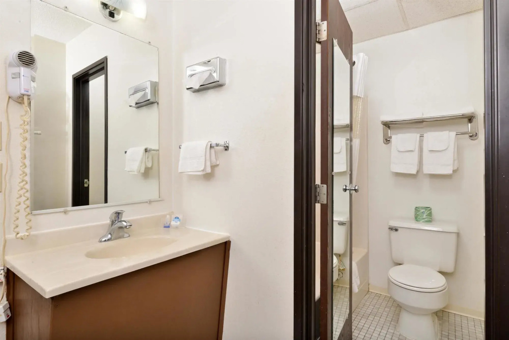 Americas Best Value Inn & Suites Sidney