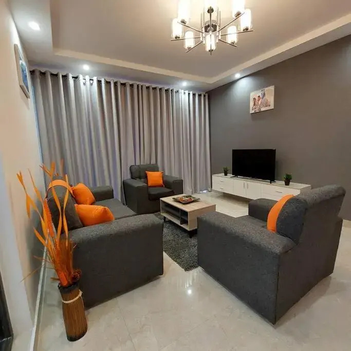 Urban Oasis - Modern Luxe 2 Bedroom Apt with pool, gym