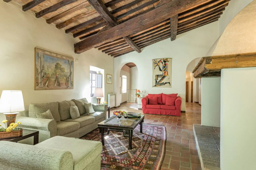 Charming villa with private garden and pool, located in panoramic position between Firenze, Volterra-VILLA LINCHIANO
