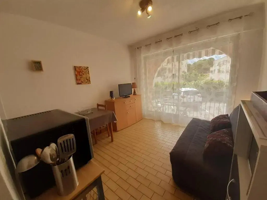 Appartement Balaruc-les-Bains, 1 pièce, 2 personnes - FR-1-571-19