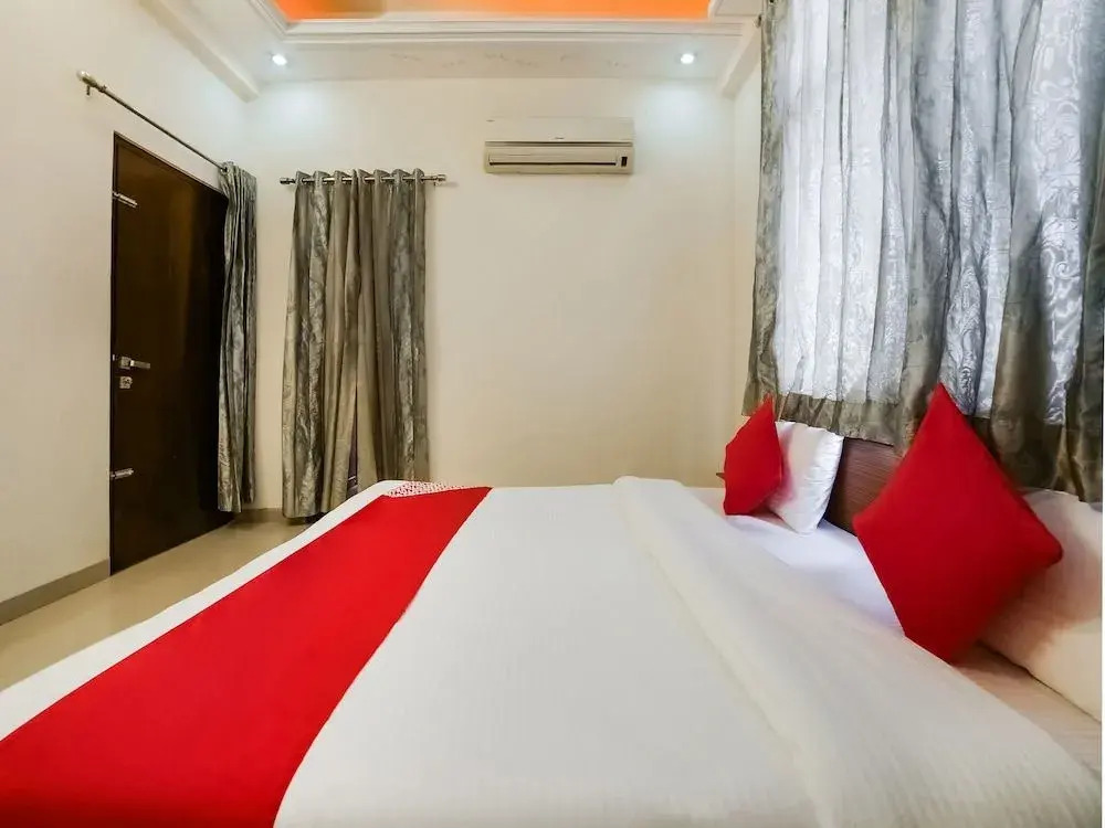 Oyo 37396 Q K Hotel
