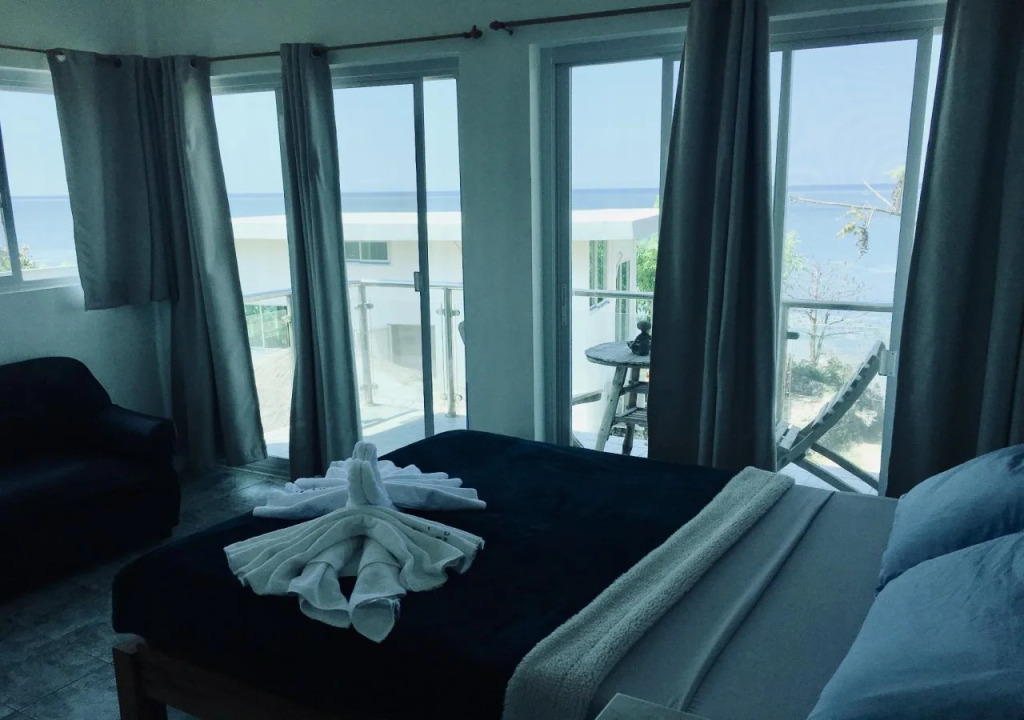 Birdland Beach Club