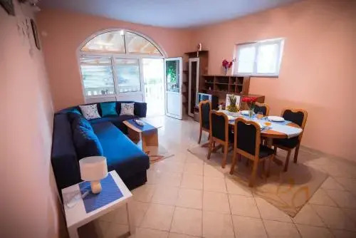 Ivano Apartments