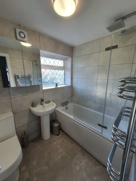 Stylish Modern House in Leamington Spa