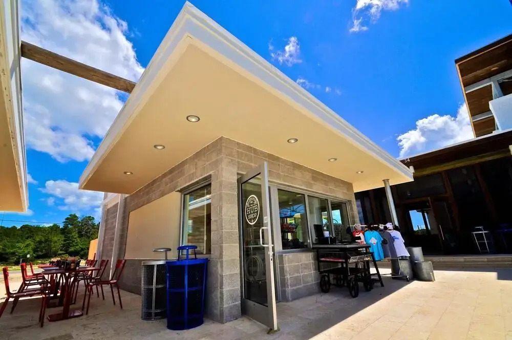 Time to Chill 3 Bedroom Condo By Coastal Dreamin