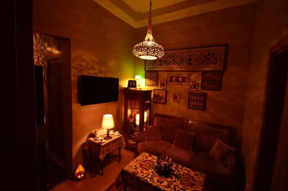 Station Hotel 34