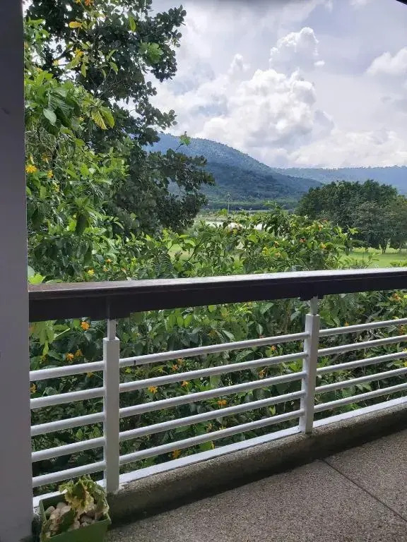 Samerdrow Khao Yai