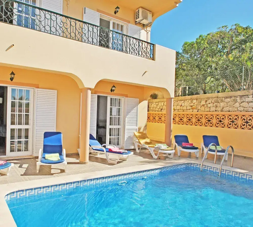 Villa Puerto Rico - com piscina aquecível e BBQ na Galé