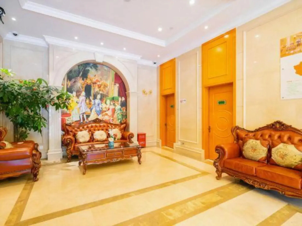 U-FREE Hotel (Jiading Jialuo Road)