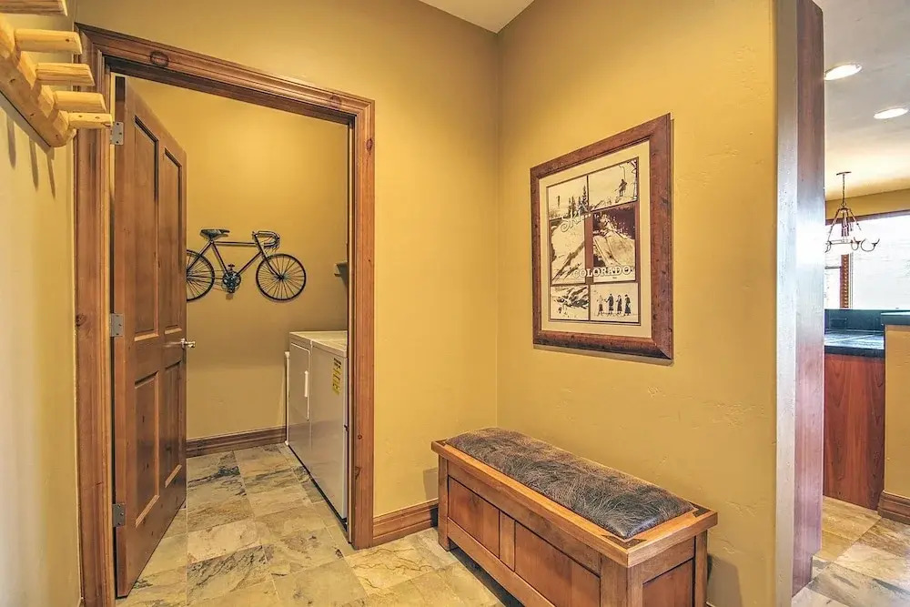 Highland Greens Oak 4 Br townhouse by RedAwning