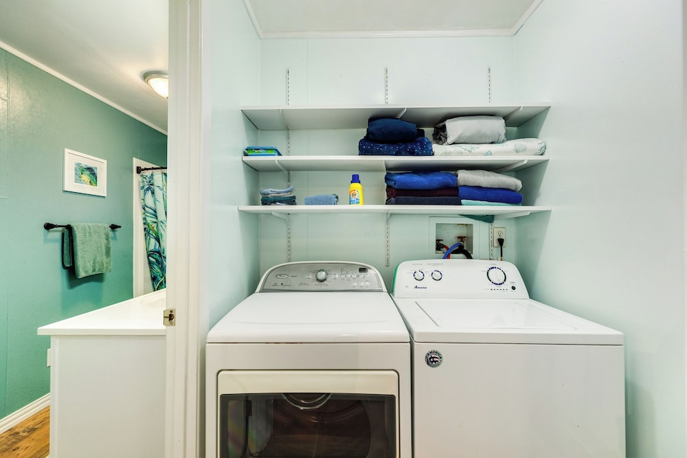 Walk to Ocean: Coastal Surfside Beach Bungalow!