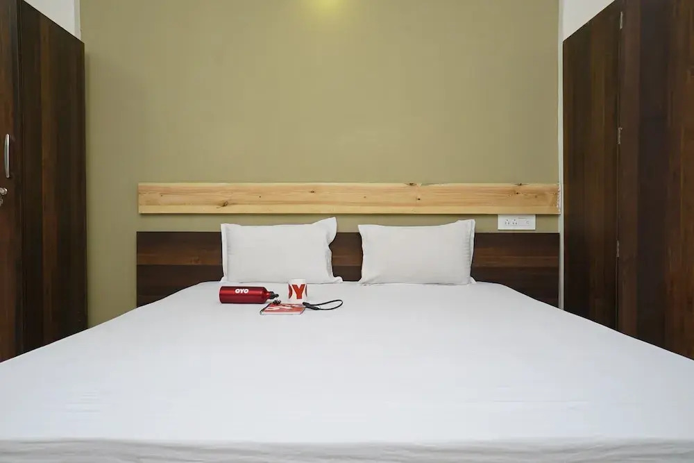 OYO 28029 Living Luxurious Studio Rooms