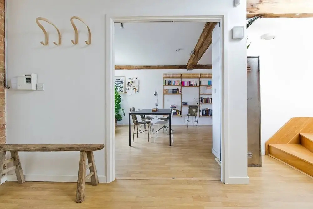 Unique & Vibrant 1-bed Loft With Roof Garden