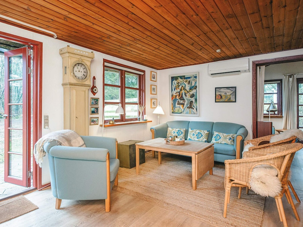 6 person holiday home in Blokhus