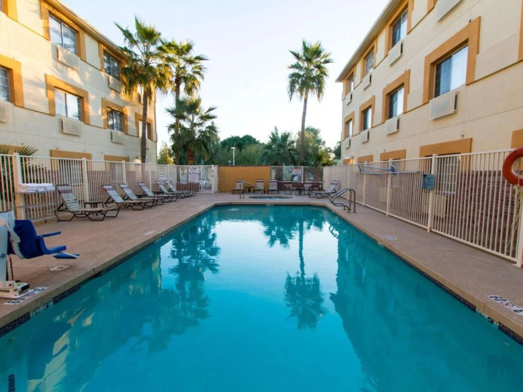 Spark by Hilton Tempe Phoenix Airport
