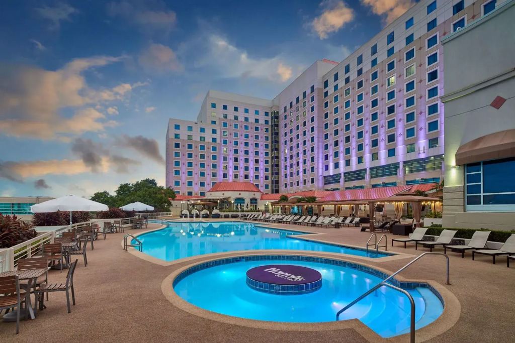 Harrahs Gulf Coast Hotel & Casino - A Caesars Rewards Destination